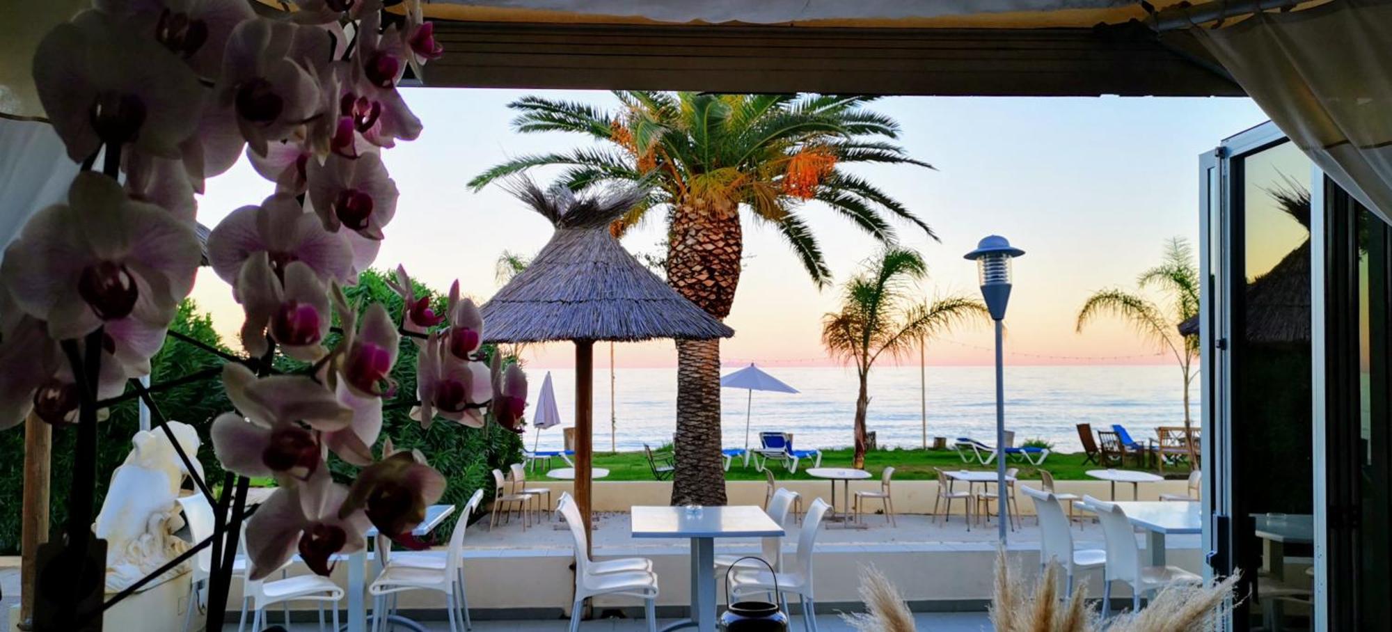 Hotel & Restaurant San Pellegrino Folelli Bagian luar foto
