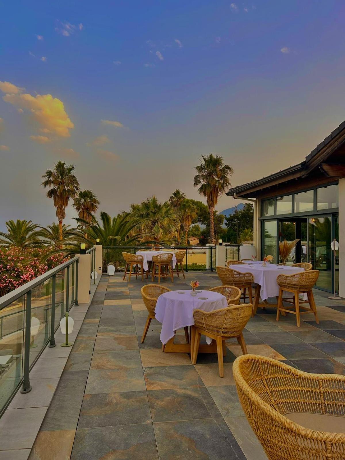 Hotel & Restaurant San Pellegrino Folelli Bagian luar foto