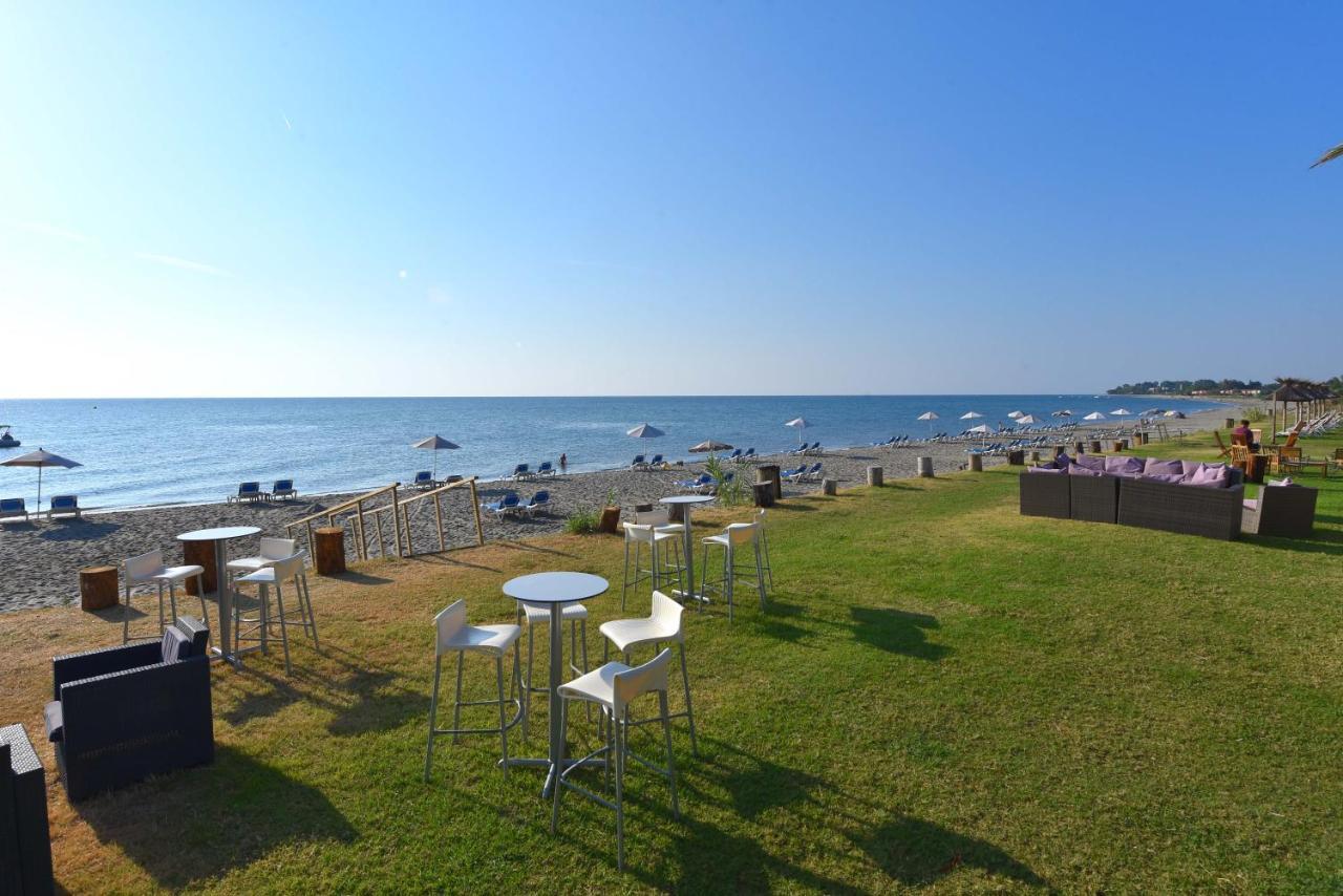 Hotel & Restaurant San Pellegrino Folelli Bagian luar foto