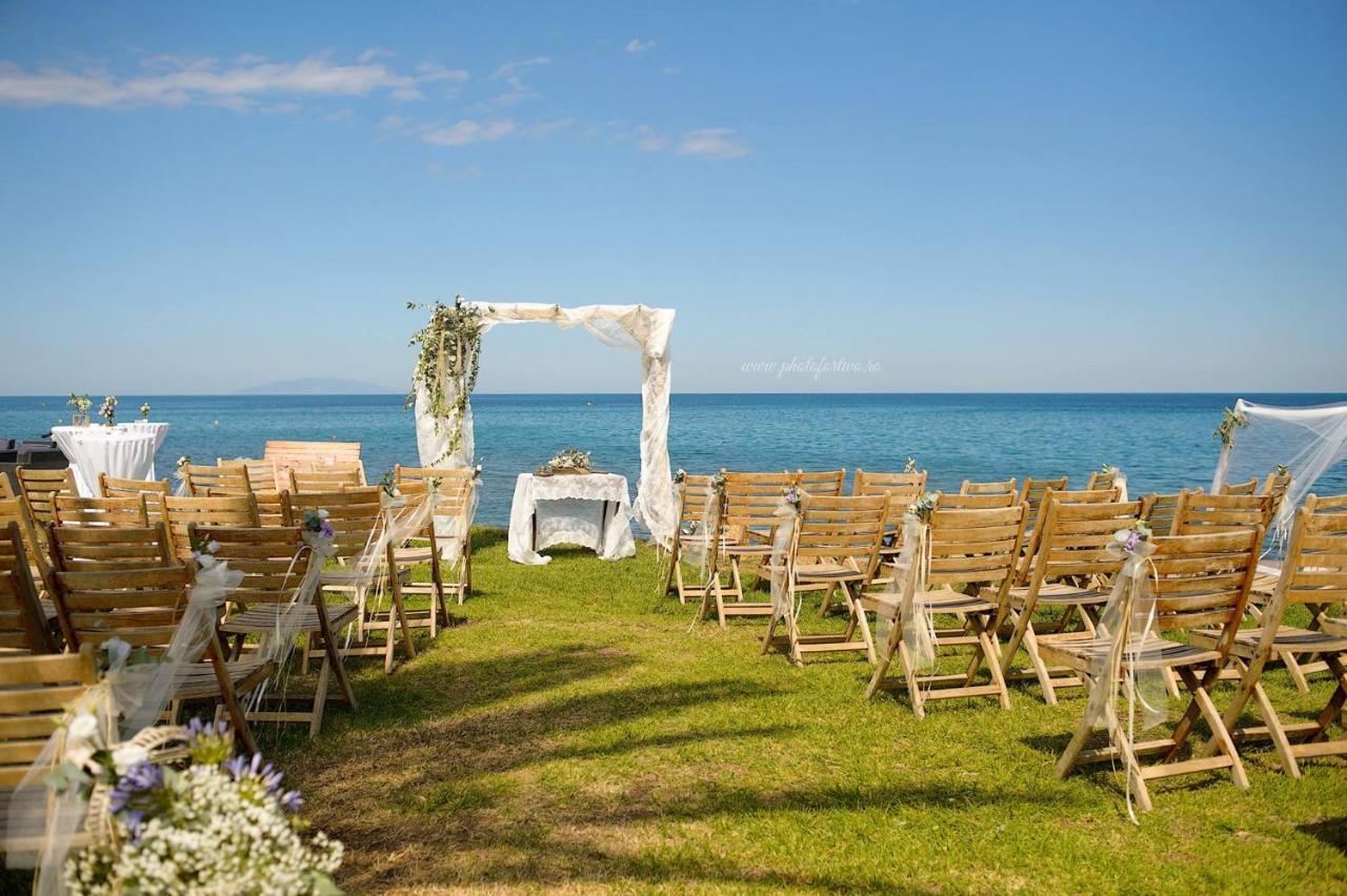 Hotel & Restaurant San Pellegrino Folelli Bagian luar foto